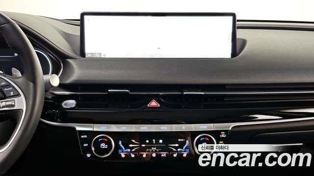 Genesis Electrified G80 2021 — ფოტო 17/20