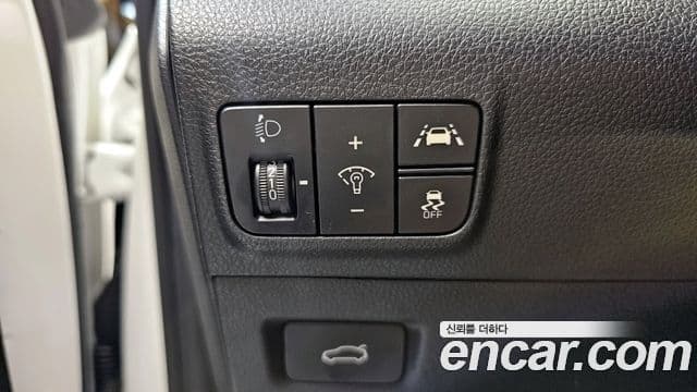 Kia K5 2020 — Şəkil 18/20