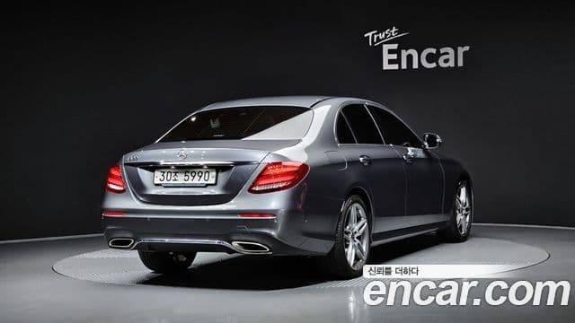 Mercedes-Benz E-Class 2019 — Şəkil 2/20
