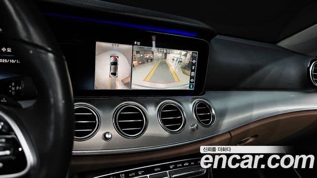 Mercedes-Benz E-Class 2019 — Şəkil 15/20