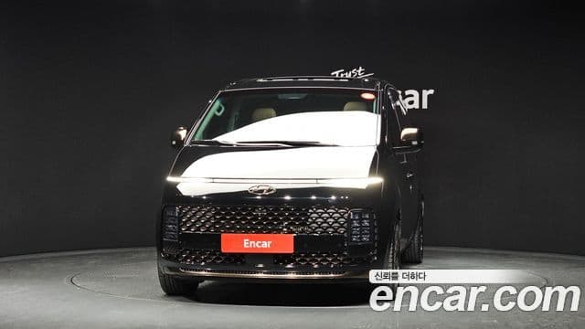Hyundai Staria 2023 — ფოტო 3/20