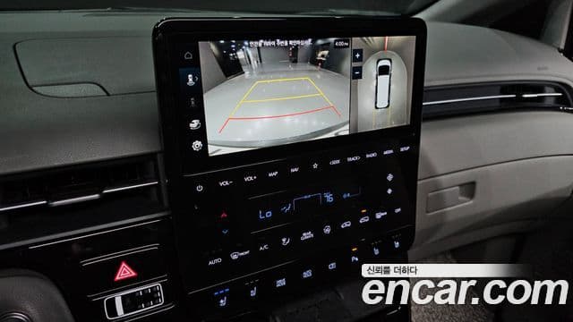 Hyundai Staria 2023 — ფოტო 15/20
