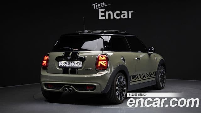 Mini Cooper S 2020 — Фото 2/20