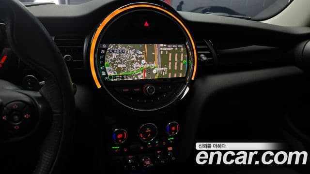 Mini Cooper S 2020 — Фото 15/20