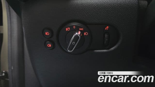 Mini Cooper S 2020 — Фото 17/20