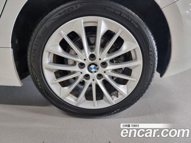 BMW 1 Series 2020 — ფოტო 8/18