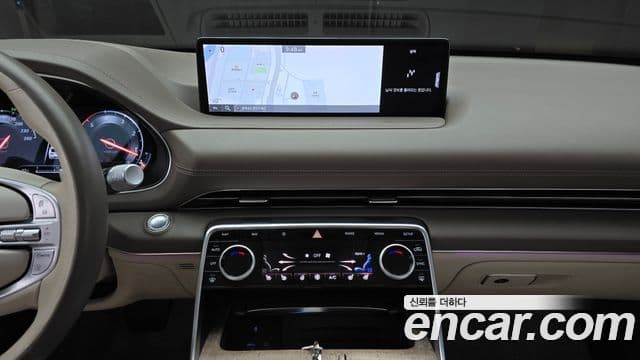 Genesis GV80 2020 — ფოტო 14/20