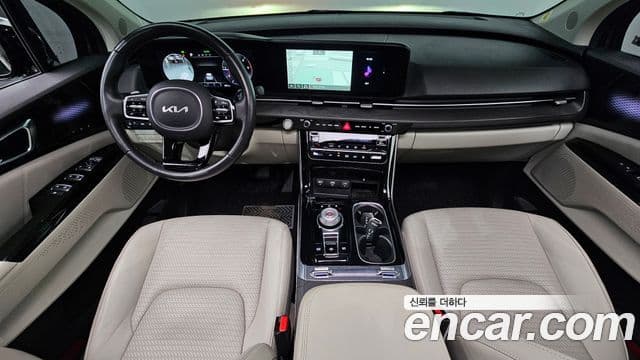 Kia Carnival 2022 — фото 7 из 20
