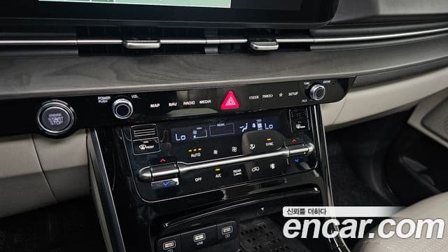 Kia Carnival 2022 — Şəkil 18/20