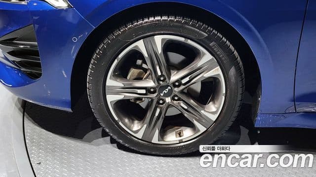 Kia K5 2023 — ფოტო 5/20