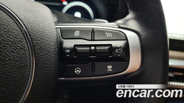 Kia K5 2023 — ფოტო 18/20