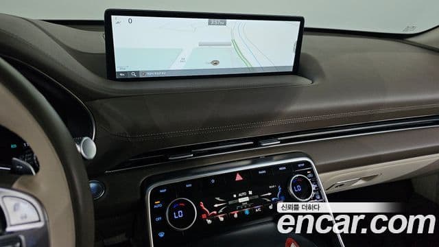 Genesis GV80 2021 — ფოტო 17/20