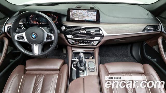 BMW 5 Series 2020 — ფოტო 7/20