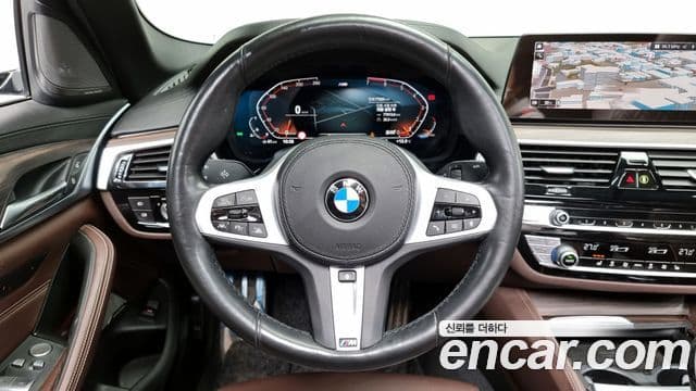 BMW 5 Series 2020 — ფოტო 13/20