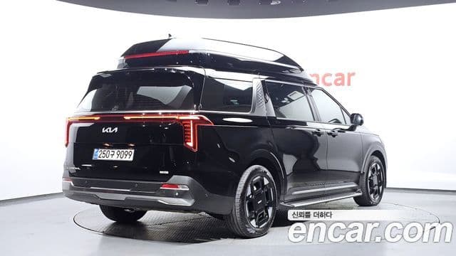 Kia Carnival 2024 — Şəkil 1/20