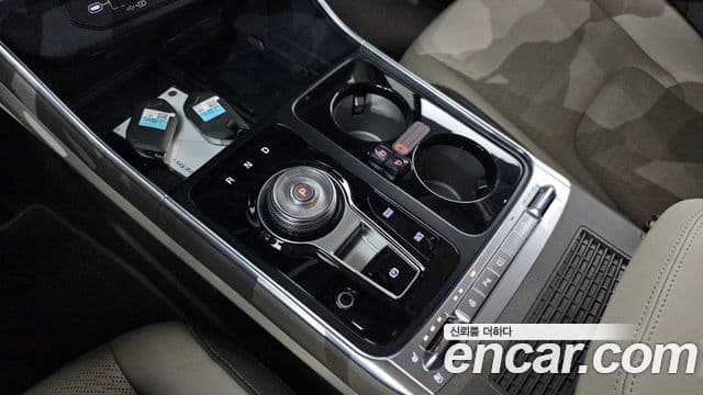 Kia Carnival 2024 — Şəkil 7/20