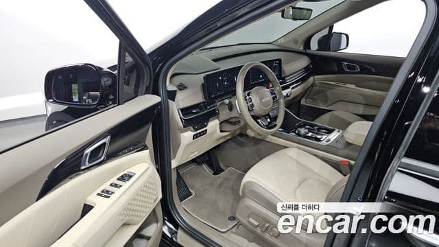 Kia Carnival 2024 — Şəkil 8/20