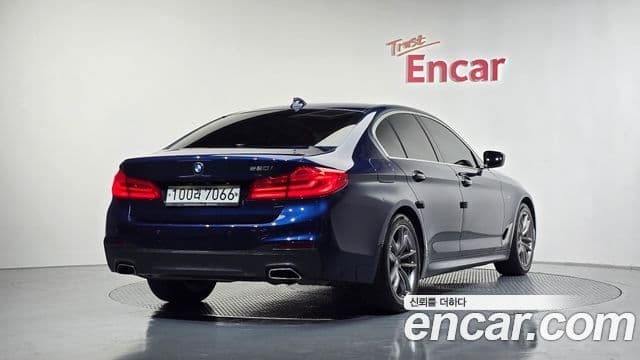 BMW 5 Series 2020 — ფოტო 2/20