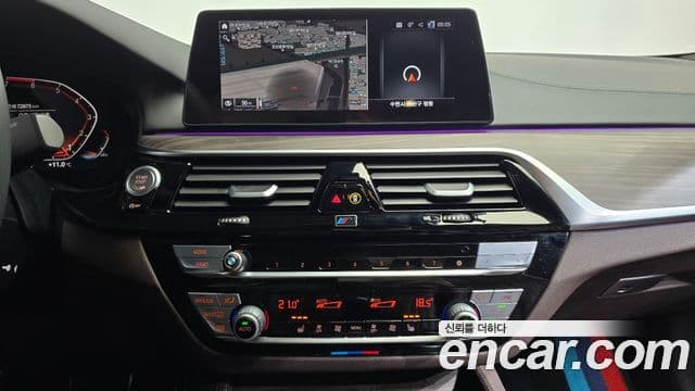 BMW 5 Series 2020 — ფოტო 14/20