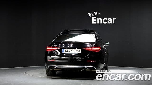 Mercedes-Benz C-Class 2023 — ფოტო 4/20
