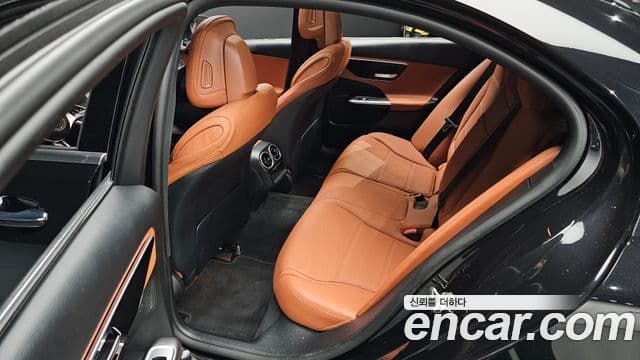 Mercedes-Benz C-Class 2023 — ფოტო 12/20