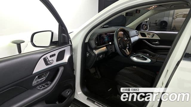 Mercedes-Benz GLE-Class 2019 — Şəkil 10/20