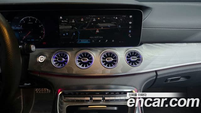 Mercedes-Benz AMG GT 2023 — Photo 4/20