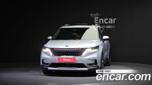 Kia Carnival 2020 — ფოტო 3/20