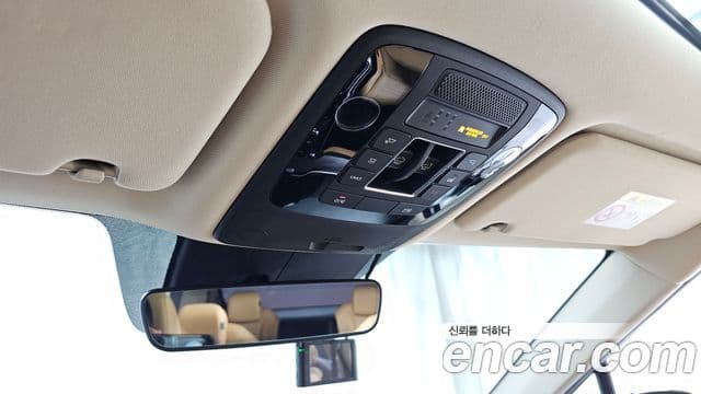 Kia Carnival 2020 — ფოტო 17/20