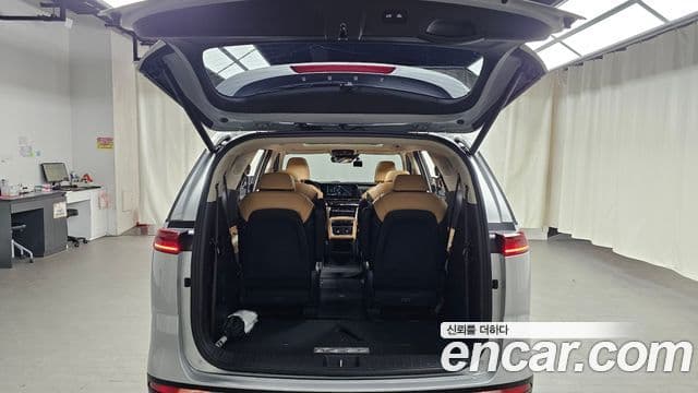 Kia Carnival 2020 — фото 20 из 20