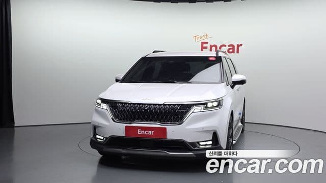 Kia Carnival 2022 — фото 3 из 20
