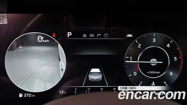 Kia Carnival 2022 — фото 8 из 20