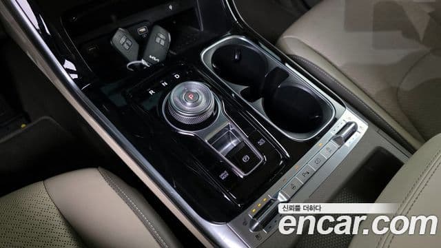 Kia Carnival 2022 — ფოტო 9/20