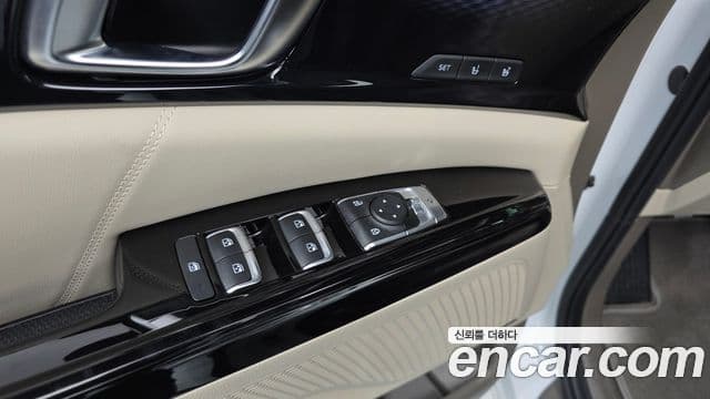 Kia Carnival 2022 — ფოტო 11/20