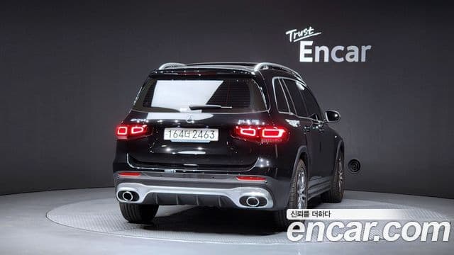 Mercedes-Benz GLB-Class 2023 — ფოტო 4/20