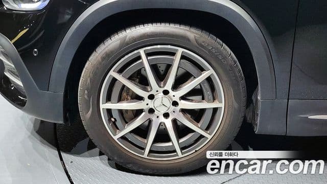 Mercedes-Benz GLB-Class 2023 — ფოტო 5/20