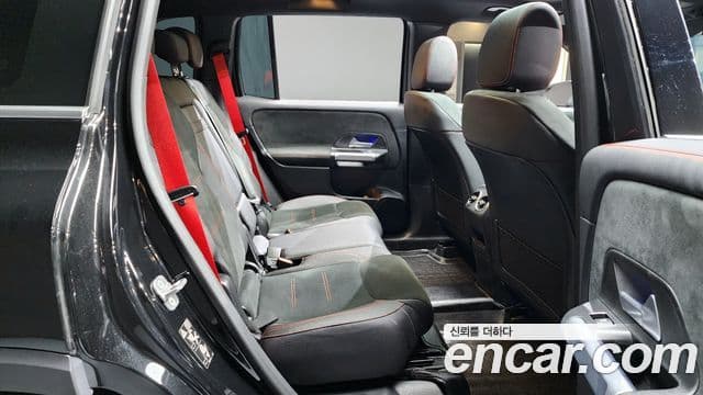 Mercedes-Benz GLB-Class 2023 — ფოტო 12/20