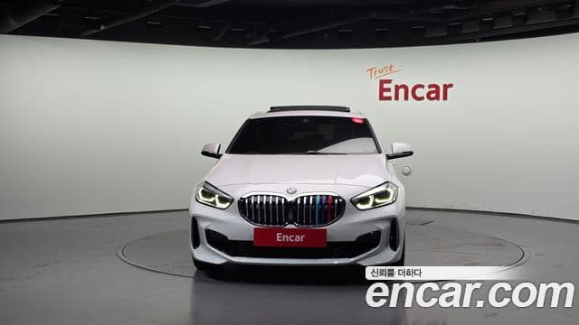 BMW 1 Series 2023 — ფოტო 11/20