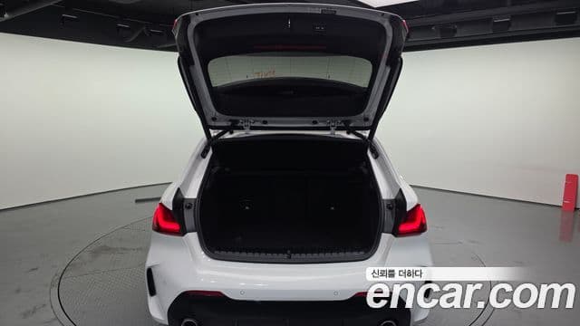 BMW 1 Series 2023 — ფოტო 5/20