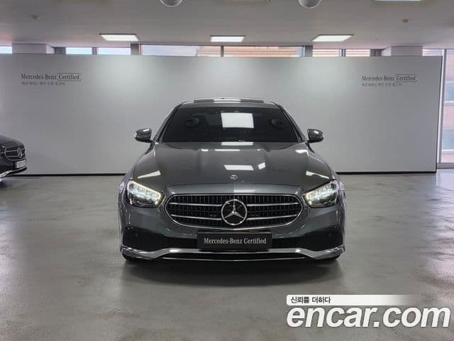 Mercedes-Benz E-Class 2020 — ფოტო 8/17
