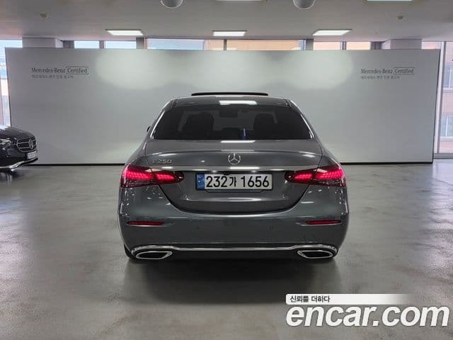 Mercedes-Benz E-Class 2020 — ფოტო 10/17
