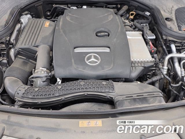 Mercedes-Benz E-Class 2020 — ფოტო 1/17
