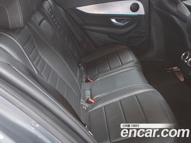 Mercedes-Benz E-Class 2020 — ფოტო 6/17