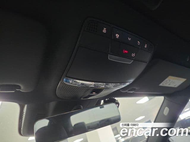 Mercedes-Benz E-Class 2020 — ფოტო 15/17