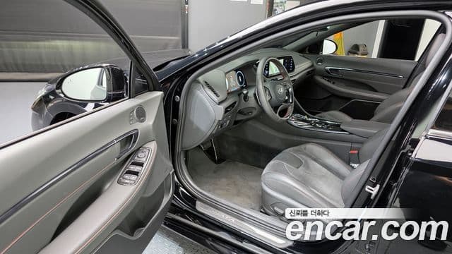Hyundai Sonata 2022 — Фото 8/20