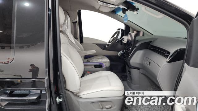 Hyundai Staria 2021 — Şəkil 11/20