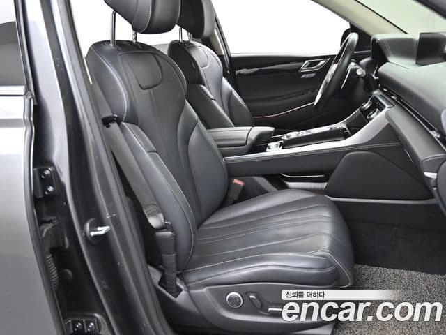 Genesis GV80 2020 — ფოტო 8/20