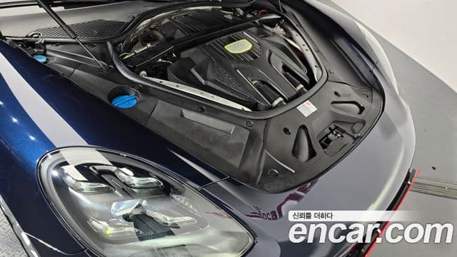 Porsche Panamera 2018 — ფოტო 6/20