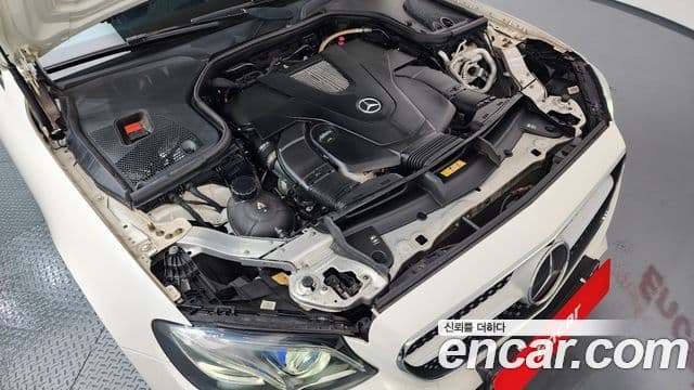 Mercedes-Benz E-Class 2019 — ფოტო 6/20
