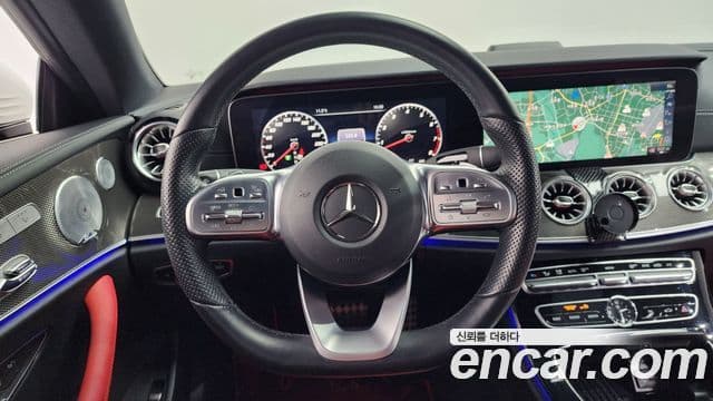 Mercedes-Benz E-Class 2019 — ფოტო 13/20